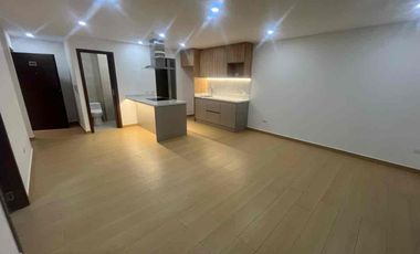 Renta Suite nueva por estrenar en centro norte de Quito 64m2