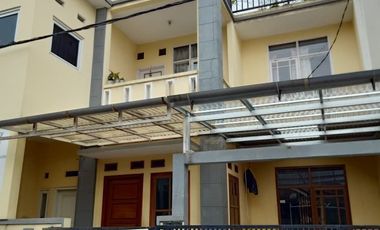 Jual rumah komplek cluster one gate, strategis dekat Pemkot Cimahi