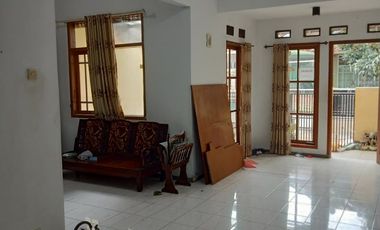 Jual rumah komplek cluster one gate, strategis dekat Pemkot Cimahi