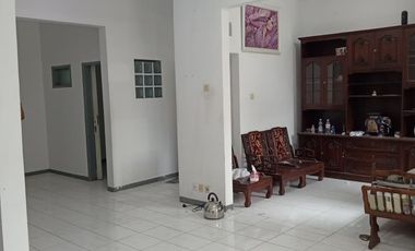 Jual rumah komplek cluster one gate, strategis dekat Pemkot Cimahi