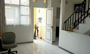 Jual rumah komplek cluster one gate, strategis dekat Pemkot Cimahi