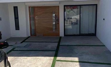 Casa en venta NUEVA 3 habitaciones c/ opción a  4 habitaciones