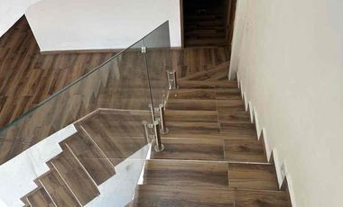 Casa en venta NUEVA 3 habitaciones c/ opción a  4 habitaciones