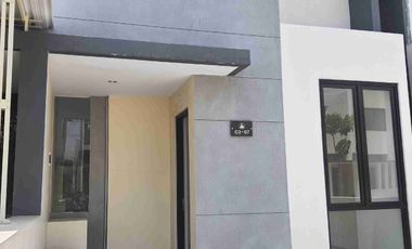 Minimalis 2 Lantai Dekat Surabaya