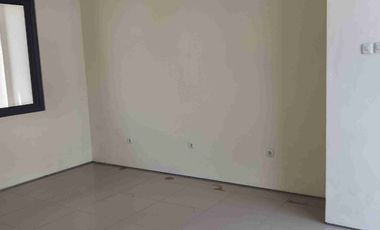 Minimalis 2 Lsntai Lengkap Perabot