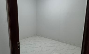 House for Yearly Rent - 5 Bedrooms, 2 Storey - Close to Warmadewa University