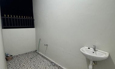 House for Yearly Rent - 5 Bedrooms, 2 Storey - Close to Warmadewa University