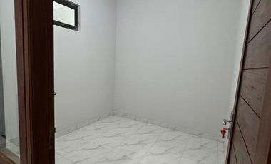 House for Yearly Rent - 5 Bedrooms, 2 Storey - Close to Warmadewa University