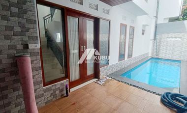 KBP1498  Charming Villa In a Safe and Quite Complex Area.