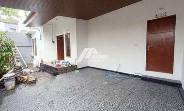 KBP1498  Charming Villa In a Safe and Quite Complex Area.