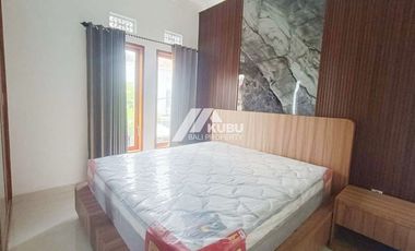 KBP1498  Charming Villa In a Safe and Quite Complex Area.