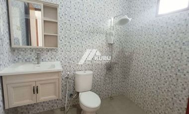 KBP1498  Charming Villa In a Safe and Quite Complex Area.