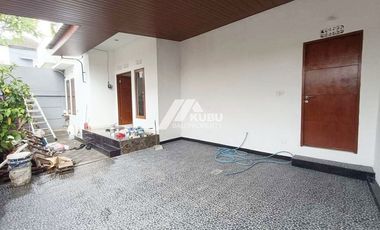 KBP1498  Charming Villa In a Safe and Quite Complex Area.