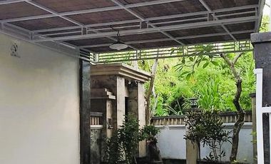 For Sale: Fully furnished private villa with swimming pool and green view — Tebongkang, Ubud