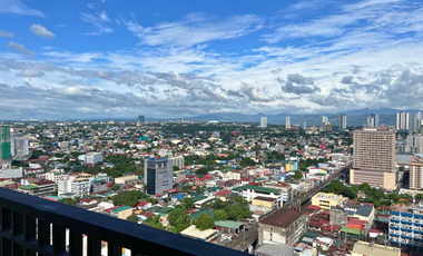 3 Bedroom Condo FOR SALE in Araneta City Quezon City Convertible to 2 Bedroom