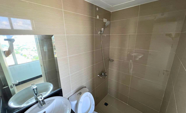 3 Bedroom Condo FOR SALE in Araneta City Quezon City Convertible to 2 Bedroom