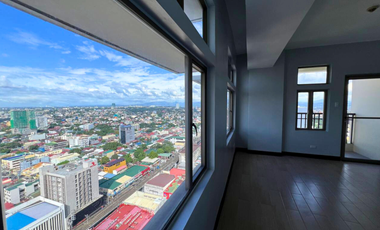 3 Bedroom Condo FOR SALE in Araneta City Quezon City Convertible to 2 Bedroom