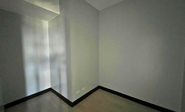 3 Bedroom Condo FOR SALE in Araneta City Quezon City Convertible to 2 Bedroom