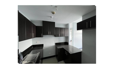 3 Bedroom Condo FOR SALE in Araneta City Quezon City Convertible to 2 Bedroom