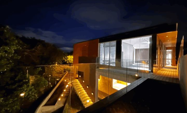 9BR Premium House and Lot for Sale at Plantation Hills, Tagaytay Highlands