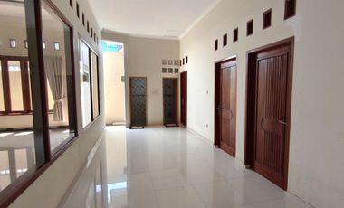 Luxurious 1 Floor House Ready to Live in Cianjur City Center Near Citimall