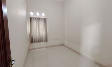 Luxurious 1 Floor House Ready to Live in Cianjur City Center Near Citimall