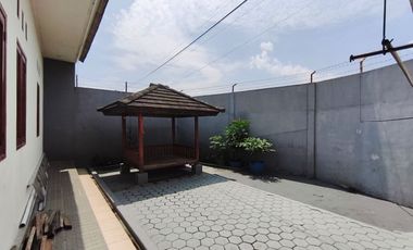 Luxurious 1 Floor House Ready to Live in Cianjur City Center Near Citimall