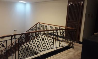 Disewa rumah besar semi furnished di Ancol Barat dalam Cluster
