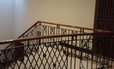 Disewa rumah besar semi furnished di Ancol Barat dalam Cluster