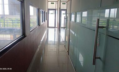 Gudang Huk Full Renovasi di Taman Tekno BSD Dekat Tol