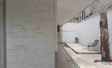 Murah Rumah Kantor Dijual Jalan Raya Kartini, Surabaya dkt Raya Darmo