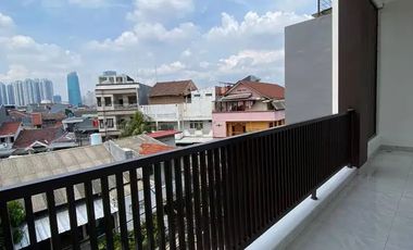 DIJUAL KOST AUTO CUAN BINUS SHM NETT HAMPIR 1 M/TAHUN