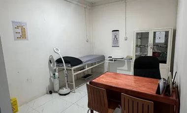 Disewakan BU ruang kantor, Ruang Komersial Kemanggisan Raya Parkir mobil