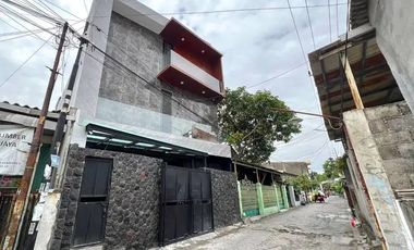 Dijual Cepat Kost Pendapatan 1 Milyaran per tahun dekat Unair Full