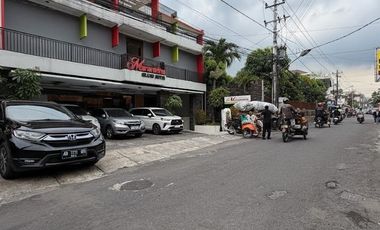 Hotel Istimewa 5 Lantai + Basement 29 Kamar Full Furnished Include Manajemen Ring 1 Malioboro