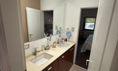 Casa en excelente estado. única. a 10 cuadras del centro de Mercedes