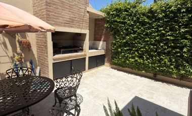 Casa en excelente estado. única. a 10 cuadras del centro de Mercedes