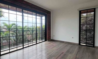 BEST PRICE FOR SALE EUROPEAN STYLE TOWNHOUSE AT CIPETE