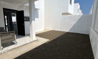 SE VENDE HERMOSA CASA EN LA PLAYA PUNTA BLANCA, JARAMIJO