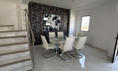 SE VENDE HERMOSA CASA EN LA PLAYA PUNTA BLANCA, JARAMIJO