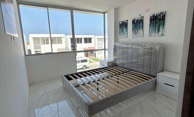 SE VENDE HERMOSA CASA EN LA PLAYA PUNTA BLANCA, JARAMIJO