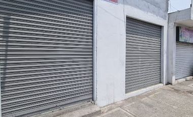 Local en Alquiler en la Avenida Portete, 1 Baño, Sur de Guayaquil, Se Acepta para Restaurante.