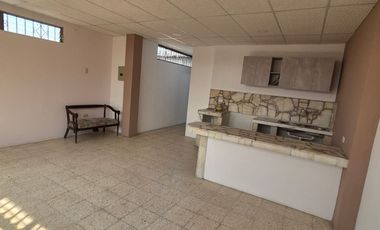 Departamento en Alquiler en La Alborada V, 2 Habitaciones, 1 Baños, Norte de Guayaquil.