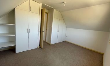 ARRIENDO CASA EN VILLA PARQUE ORIENTE, LINARES