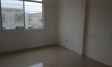 SE ALQUILA HERMOSA CASA EN LA URBANIZACIÓN SARILAND EN LA CIUDAD DE MANTA