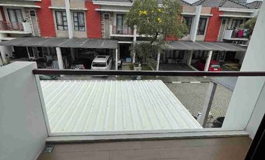 Rumah Cantik Green Lake City Furnish, Cipondoh, Tangerang