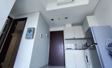 Disewakan Apartemen Puri Mansion 49 m2 Dengan 2 Kamar Tidur Semi Private Lift Harga Termurah Se-Apartemen Puri Mansion