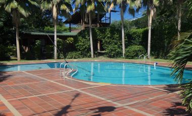 CASA AMOBLADA CONJUNTO CERRADO