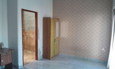 TURUN HARGA! JUAL SEWA RUMAH STRATEGIS DENGAN LINGKUNGAN NYAMAN ASRI DAN AMAN DI CIGADUNG BANDUNG