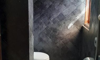 TURUN HARGA! JUAL SEWA RUMAH STRATEGIS DENGAN LINGKUNGAN NYAMAN ASRI DAN AMAN DI CIGADUNG BANDUNG